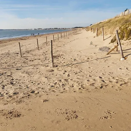 2 A 4 Personnes Proche De La